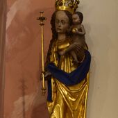 Kostbares Erbe: in St. Johannes Baptist steht eine Marienstatue aus der Zeit um 1450.
