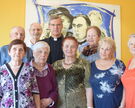 Bischof Dr. Heiner Wilmer SCJ (Mitte/hinten) mit den Gästen aus Weißrussland und ihren Begleitern vom Maximilian-Kolbe-Werk.