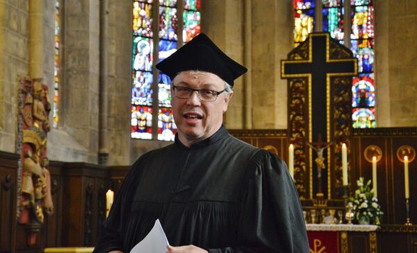 Pastor Edelmann spielte Martin Luther.